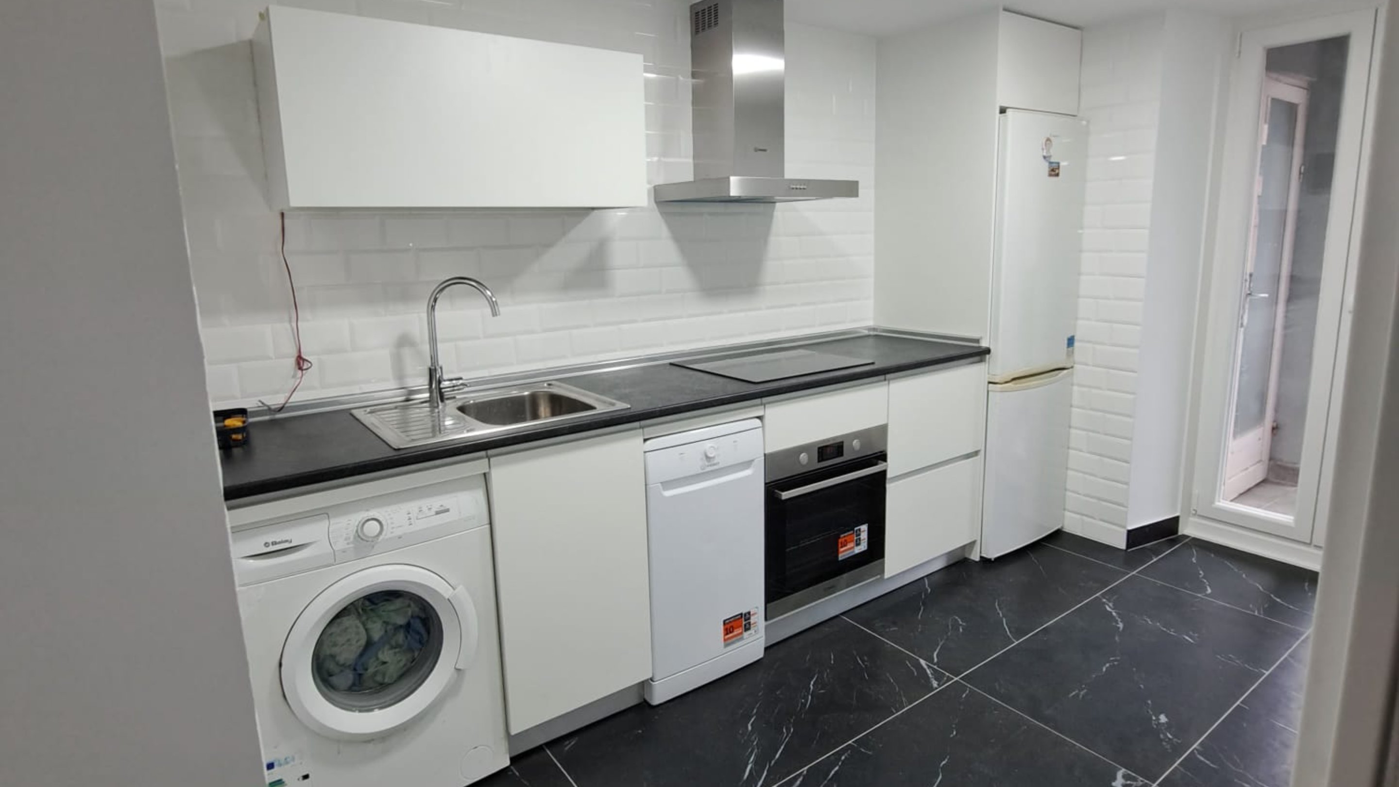 Pintucasa Donosti, Quieres renovar tu cocina sin los ni sorpresas?, En Pintucasa Donostia lo hacemos posible: limpio, a tiempo y bien hecho.
